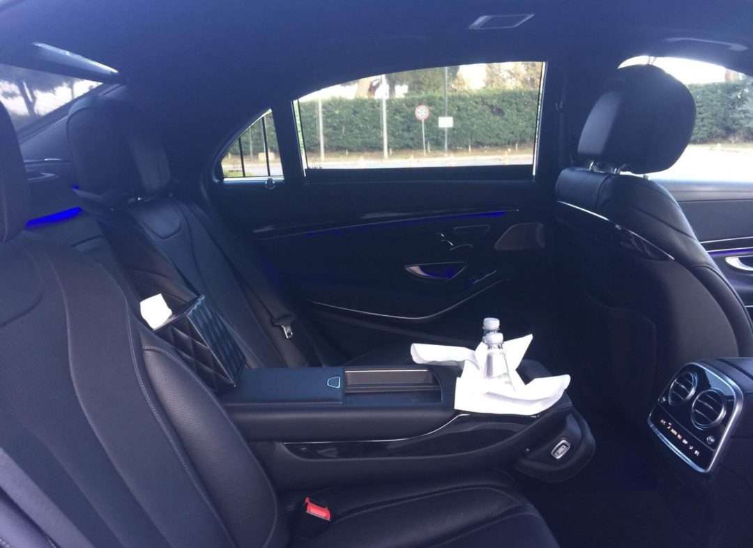 Luxury and exclusive interior limousine services