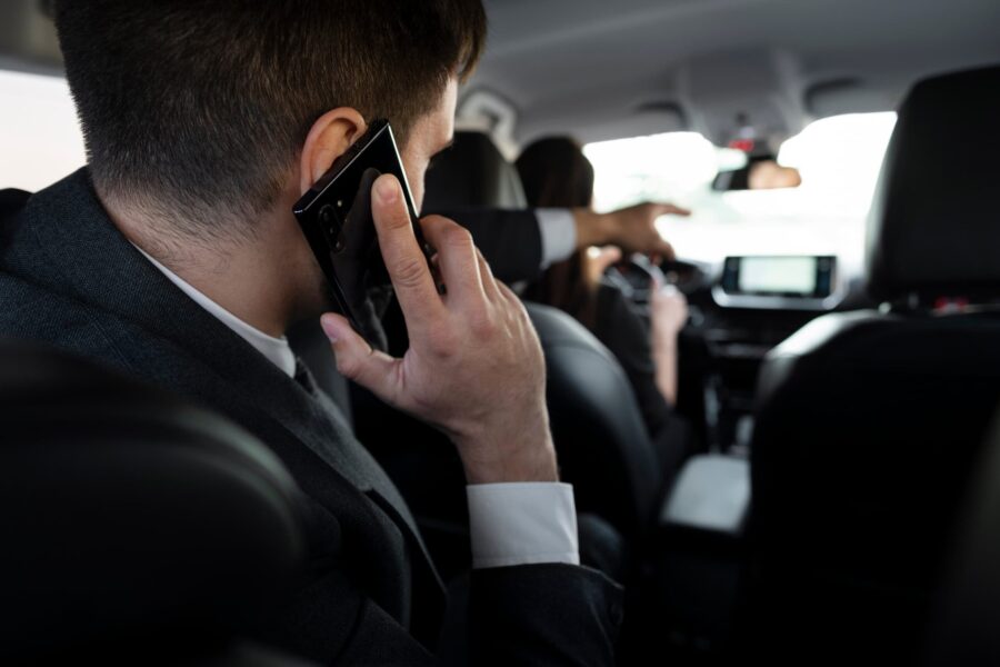 young-female-being-uber-driver-male-client (1) young-female-being-uber-driver-male-client (1)